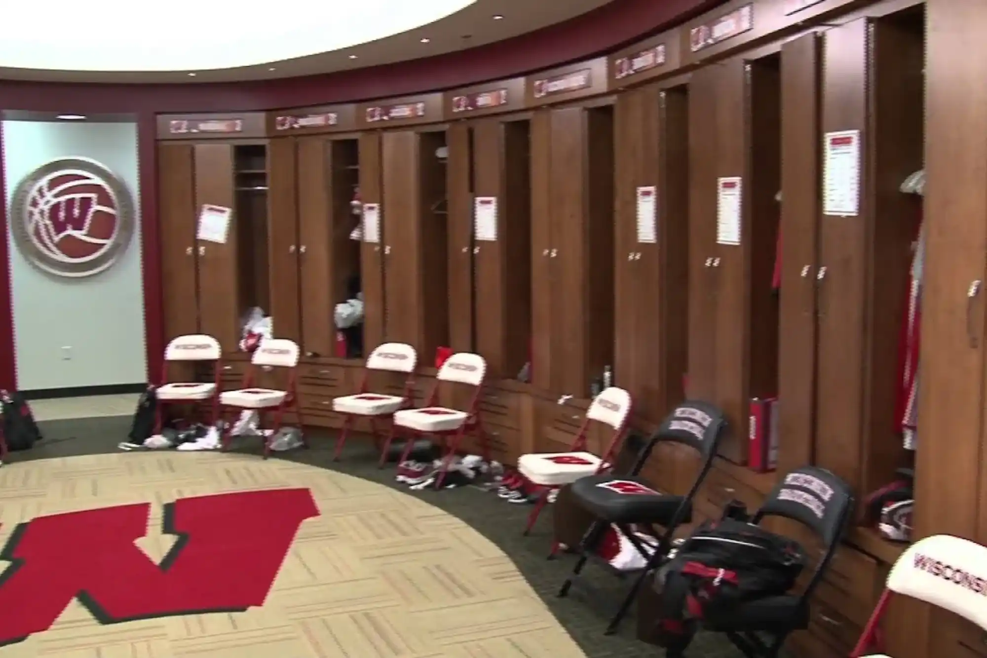 Tasteful Basketball Locker Room Design