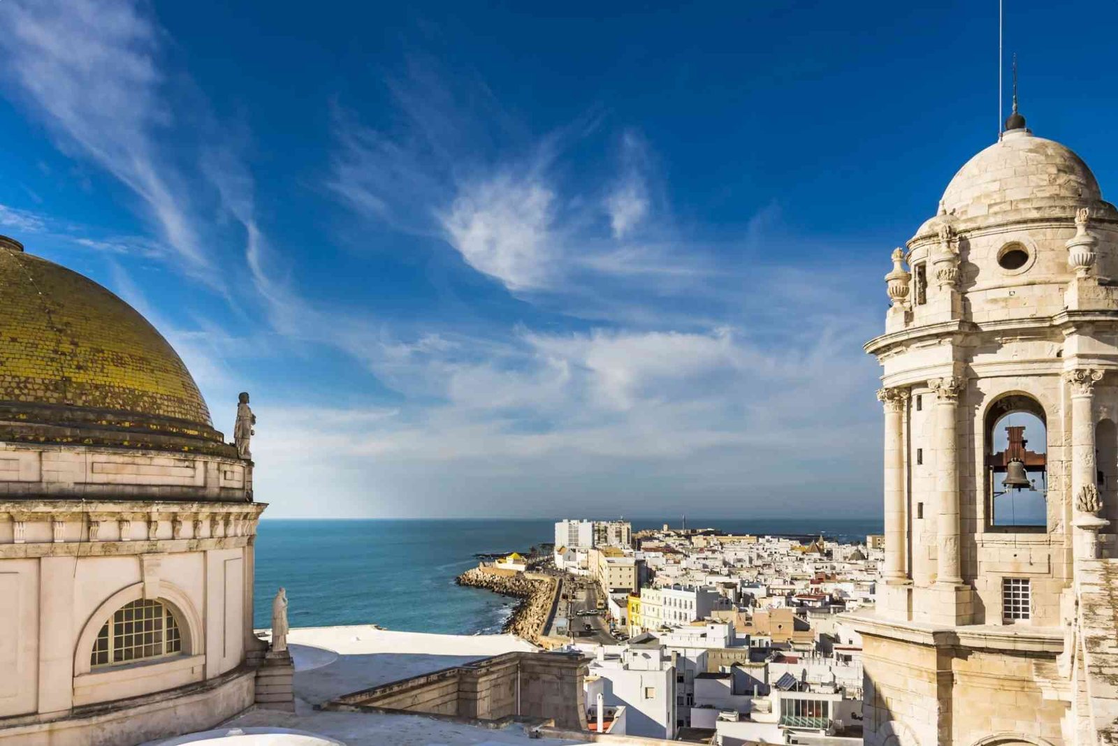 Why Is A Free Tour Cadiz Ideal For First Time Visitors — Practical Tips & FAQs