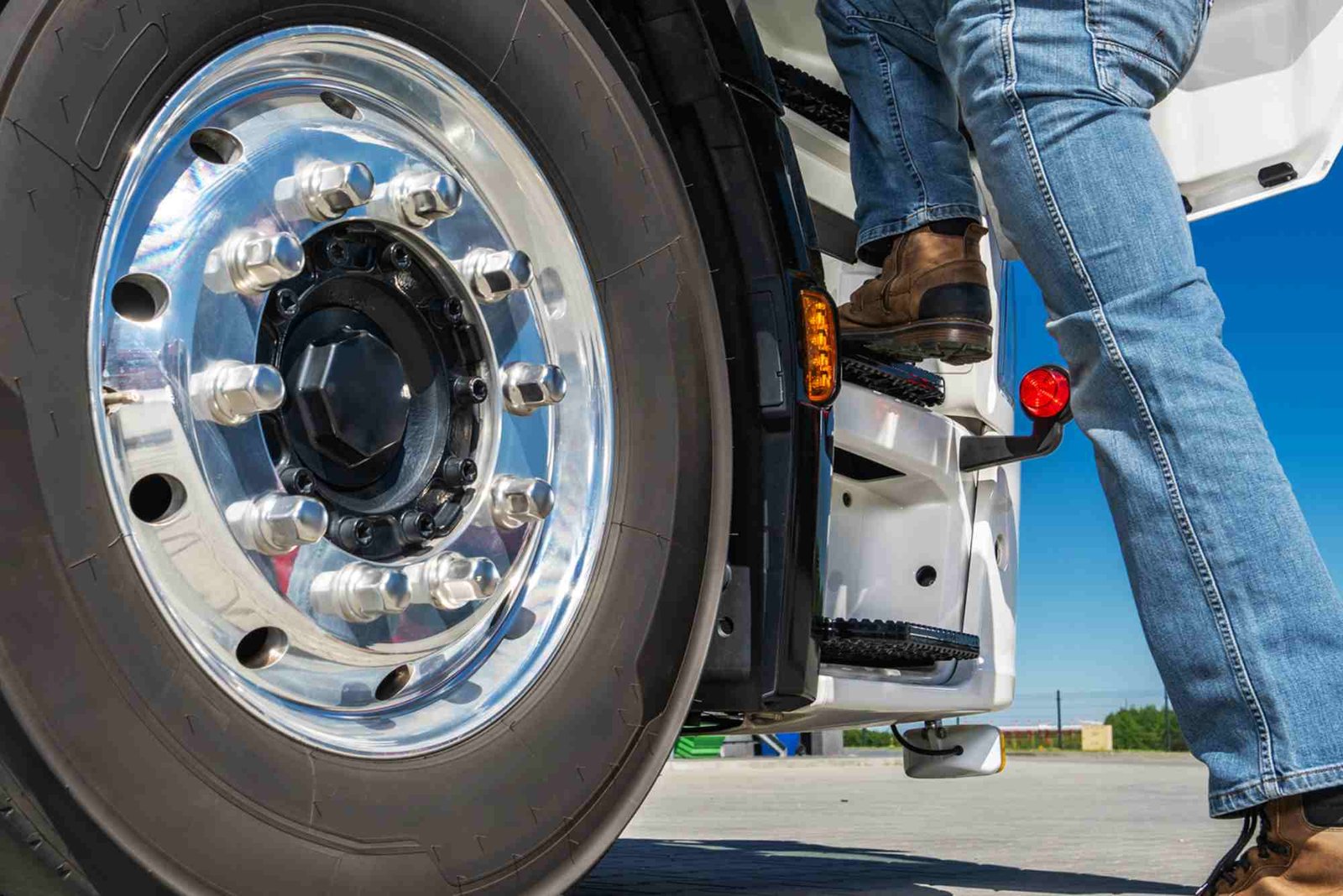 How Much Play In Kingpins Is Safe In Classic Automobiles