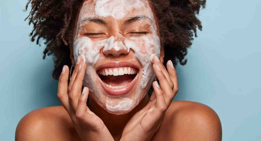 How to Maintain Skin Health Naturally